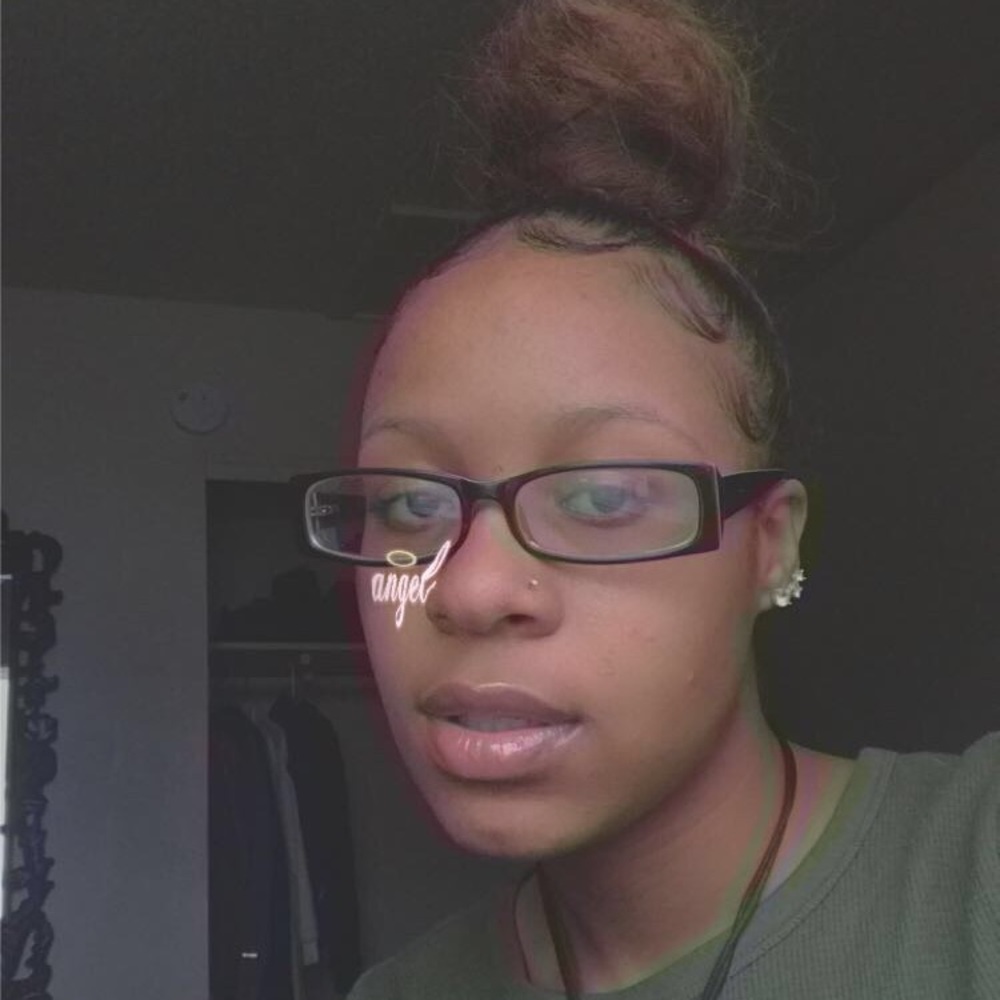 Meet your Posher, Jasmine